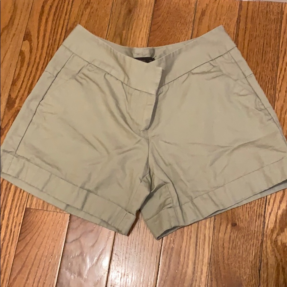 Women’s shorts: The Limited